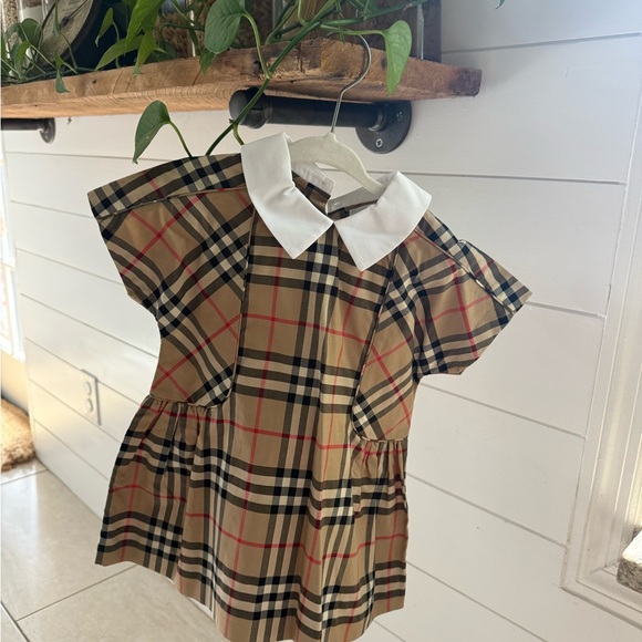 Authentic Burberry Baby Girl Dress 12 months new with tags